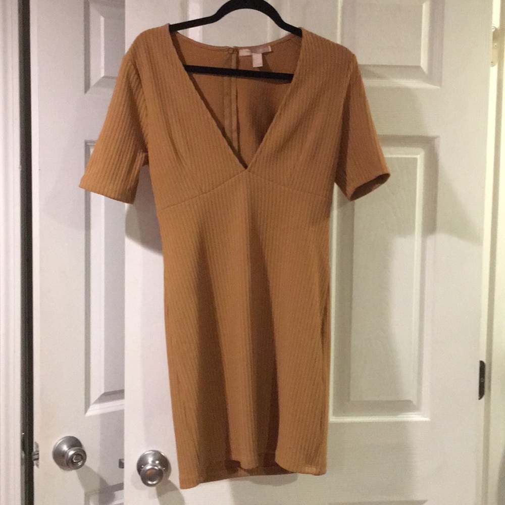 Dark tan dress
